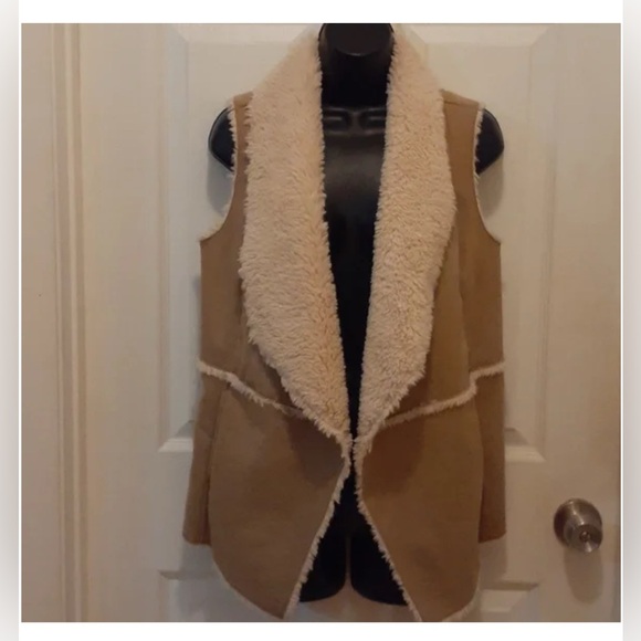 by & by Jackets & Blazers - By and By | Vest Faux Fur And Polyester with pockets. Size M. Watch VIDEO
